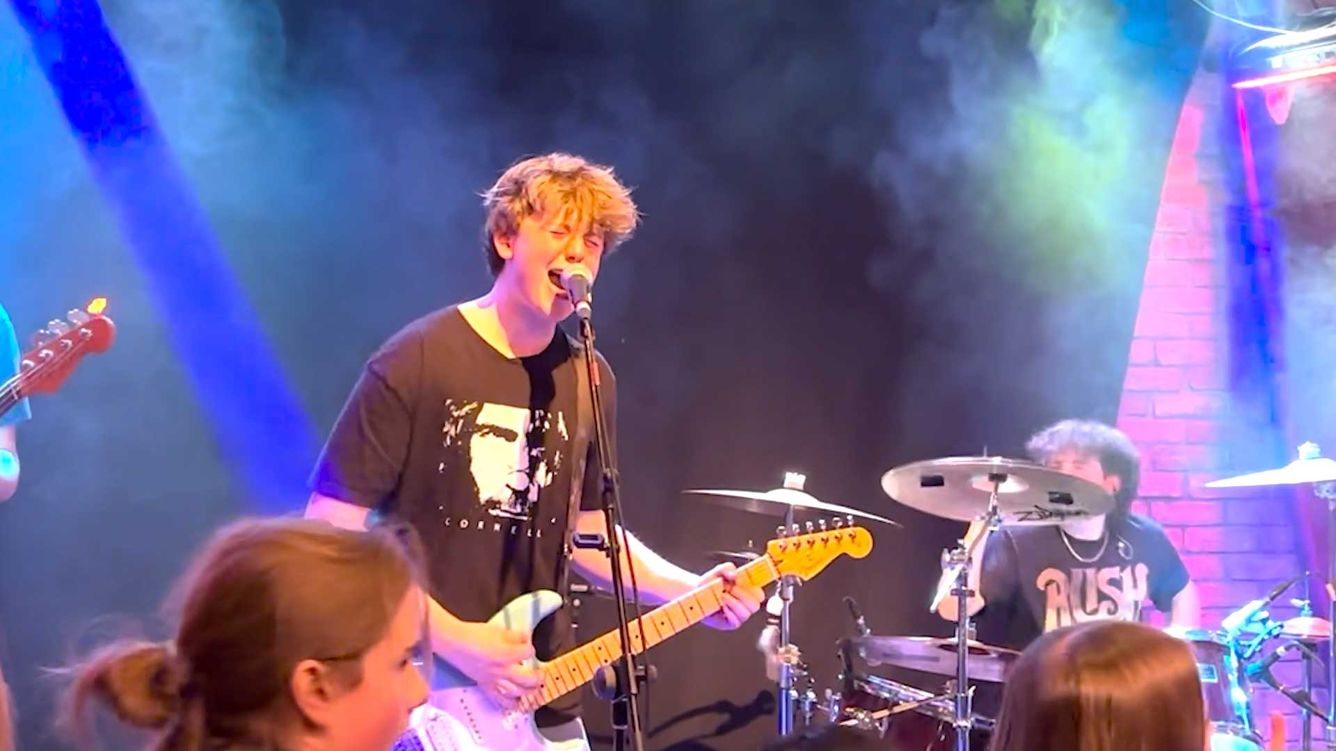 Mindgroan live performance